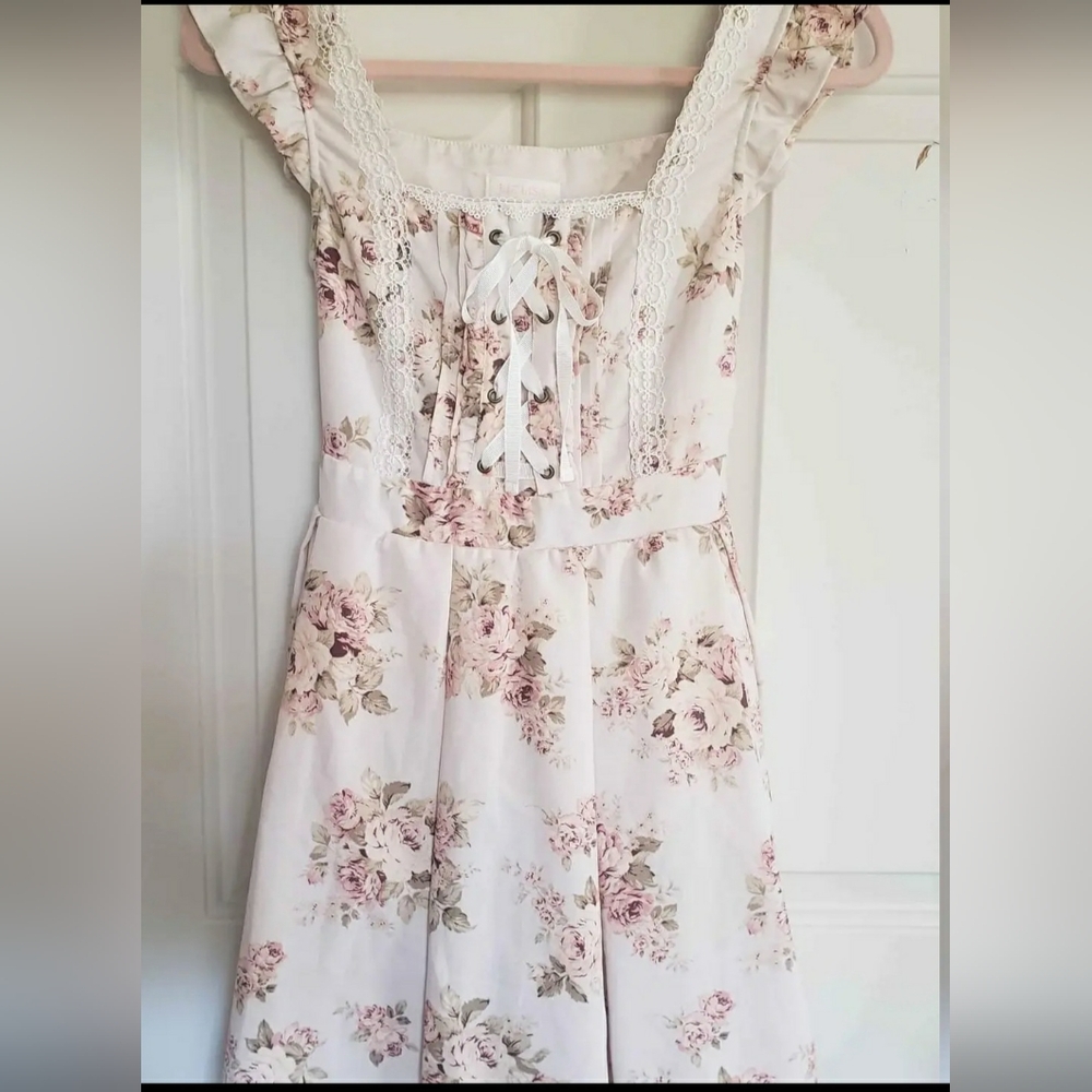 Liz Lisa Cream Floral Sleeveless Lace up Dress